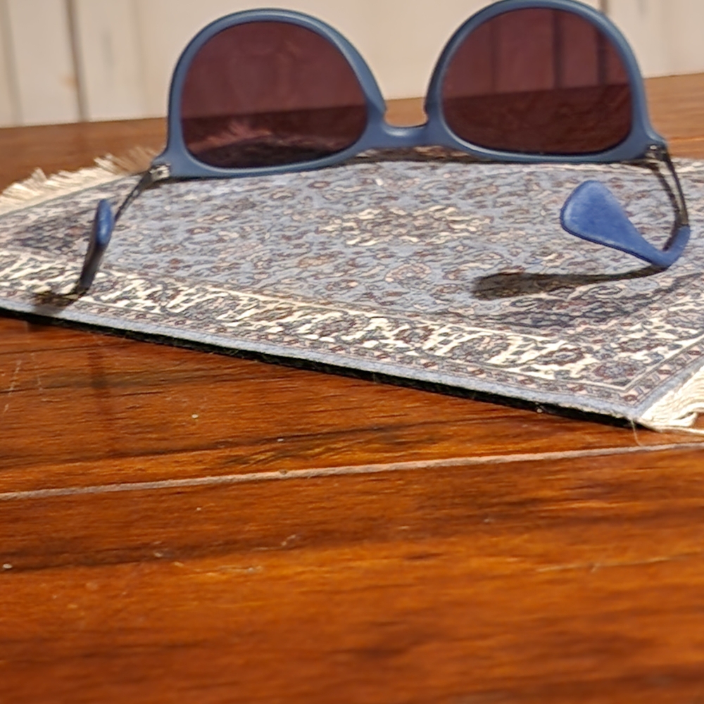 Like NEW: Ray-Ban | Erika | Women's CUSTOM Sunglasses | Blue Frames | Polarized - Picture 7 of 12